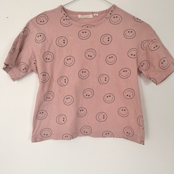 Indy & Pippa Pink Smiley Face Kids T-Shirt. Neutral gender - Picture 2 of 9